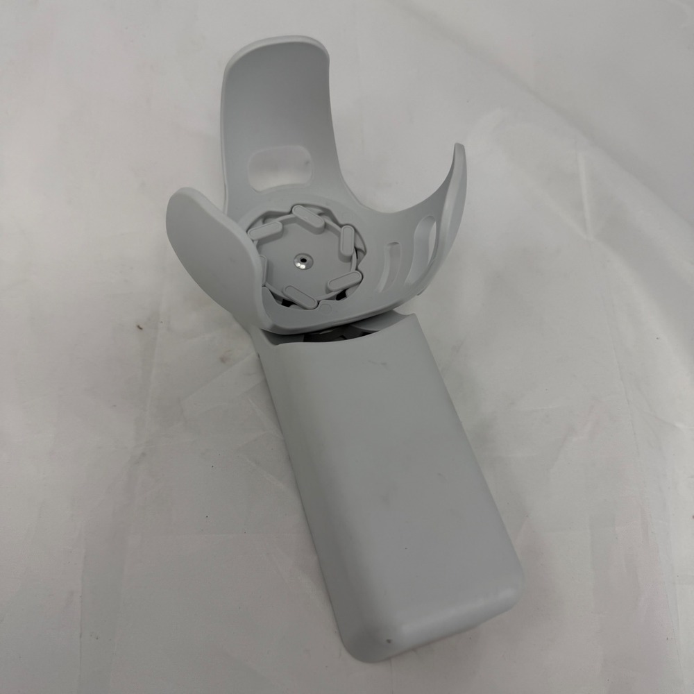Echogear Outlet Hanger‎ White for Amazon Echo Dot 4th Gen and 2022 Release Mount